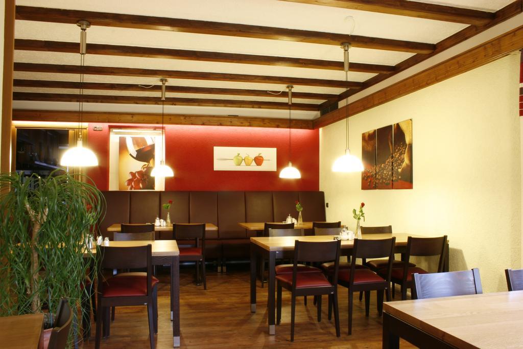 Saaletal Pension & Ferienwohnungen Bad Bocklet Bagian luar foto